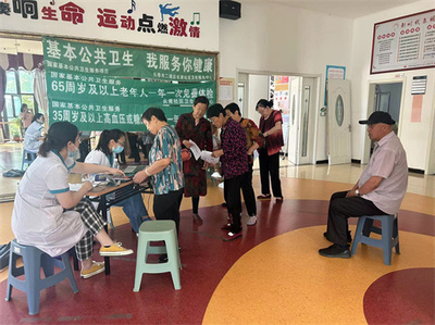 凱利社區開展健康義診活動，貼心服務暖民心